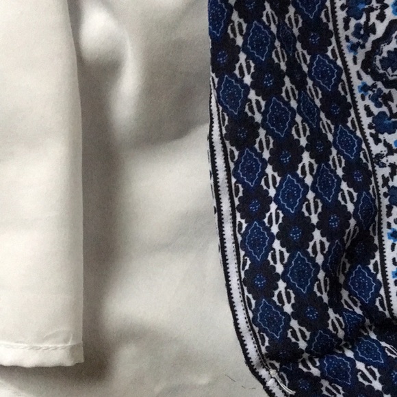 Gap dress. Size small. Blue floral pattern - Picture 4 of 5